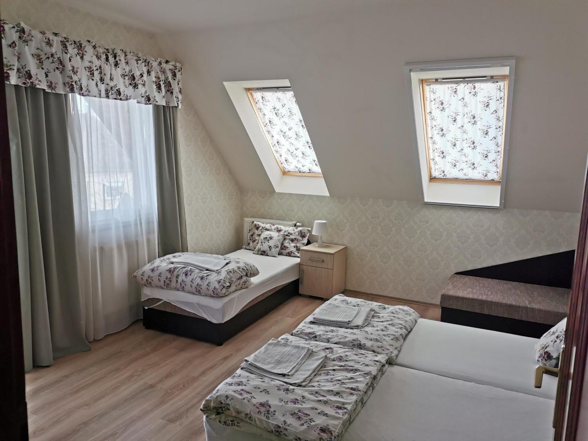 Village Garden Family Guest House Tiszakanyár Buitenkant foto